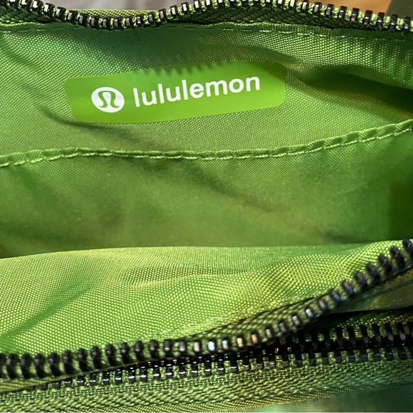 Lululemon Crossbody with Nano Pouch color green - Picture 4 of 8